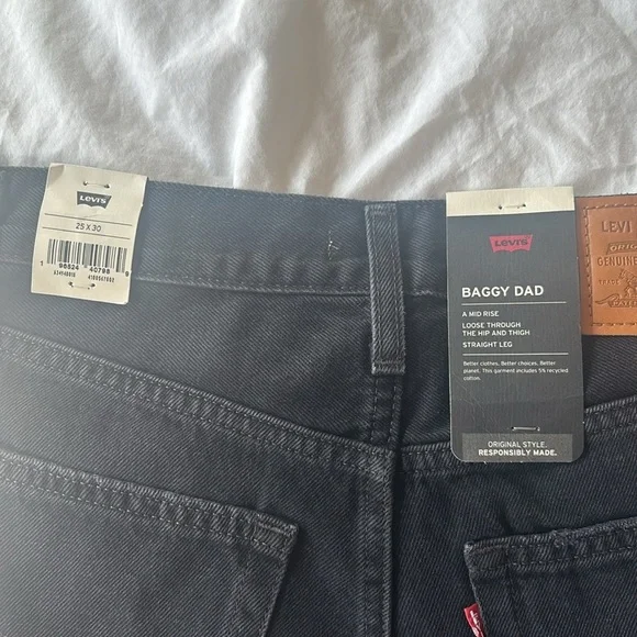 NWT Levi’s Baggy Dad Jeans, ripped black - Picture 5 of 6